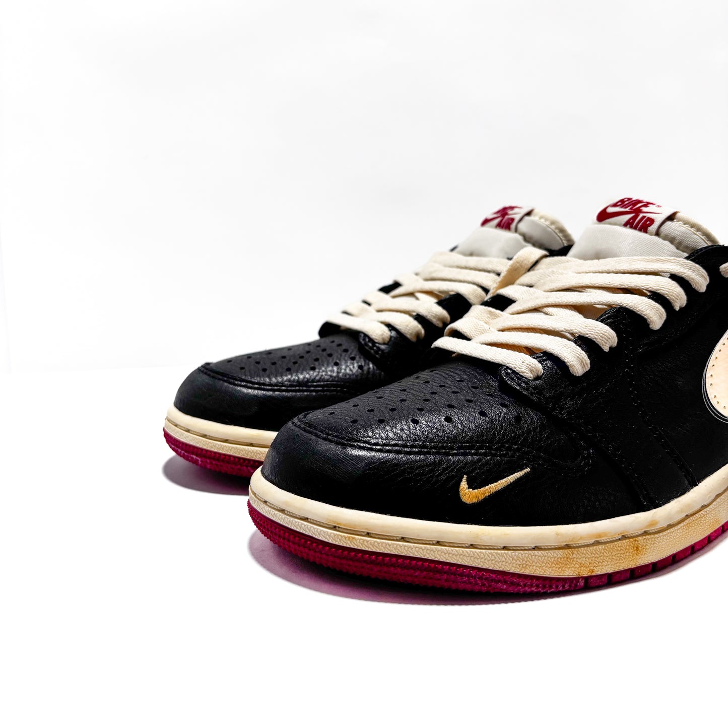 AJ1 Low x Nigel Sylvester