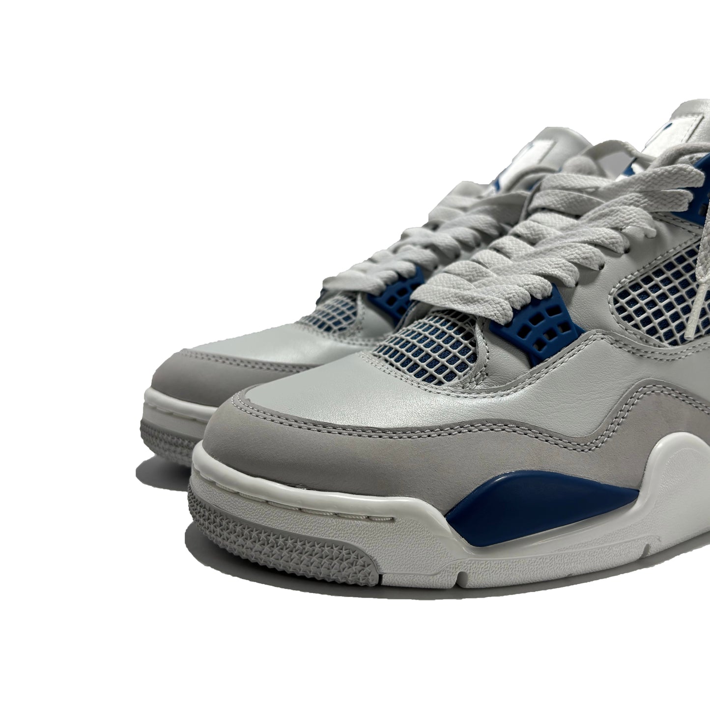 Jordan Retro 4 Military Blue